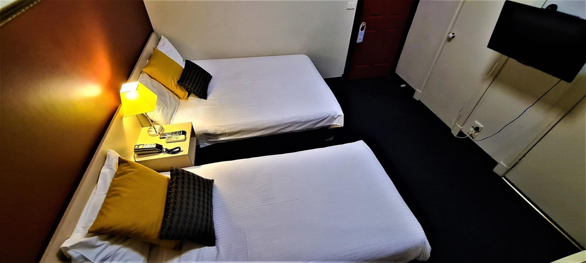 Brunswick Tower Hotel Мельбурн Экстерьер фото