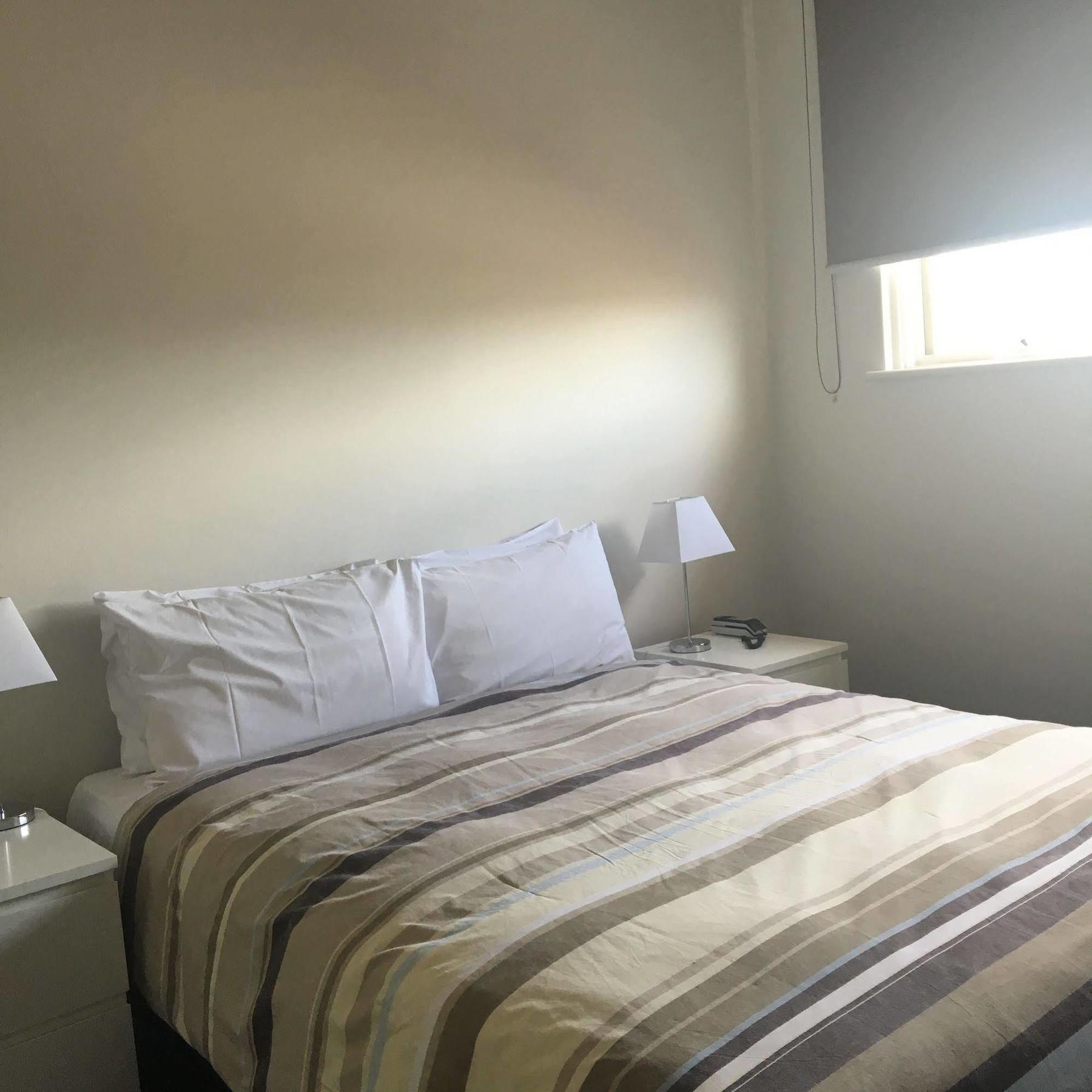 Brunswick Tower Hotel Мельбурн Экстерьер фото